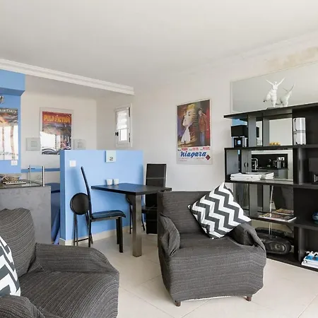 Apartment Charming Studio With A View On The Sea